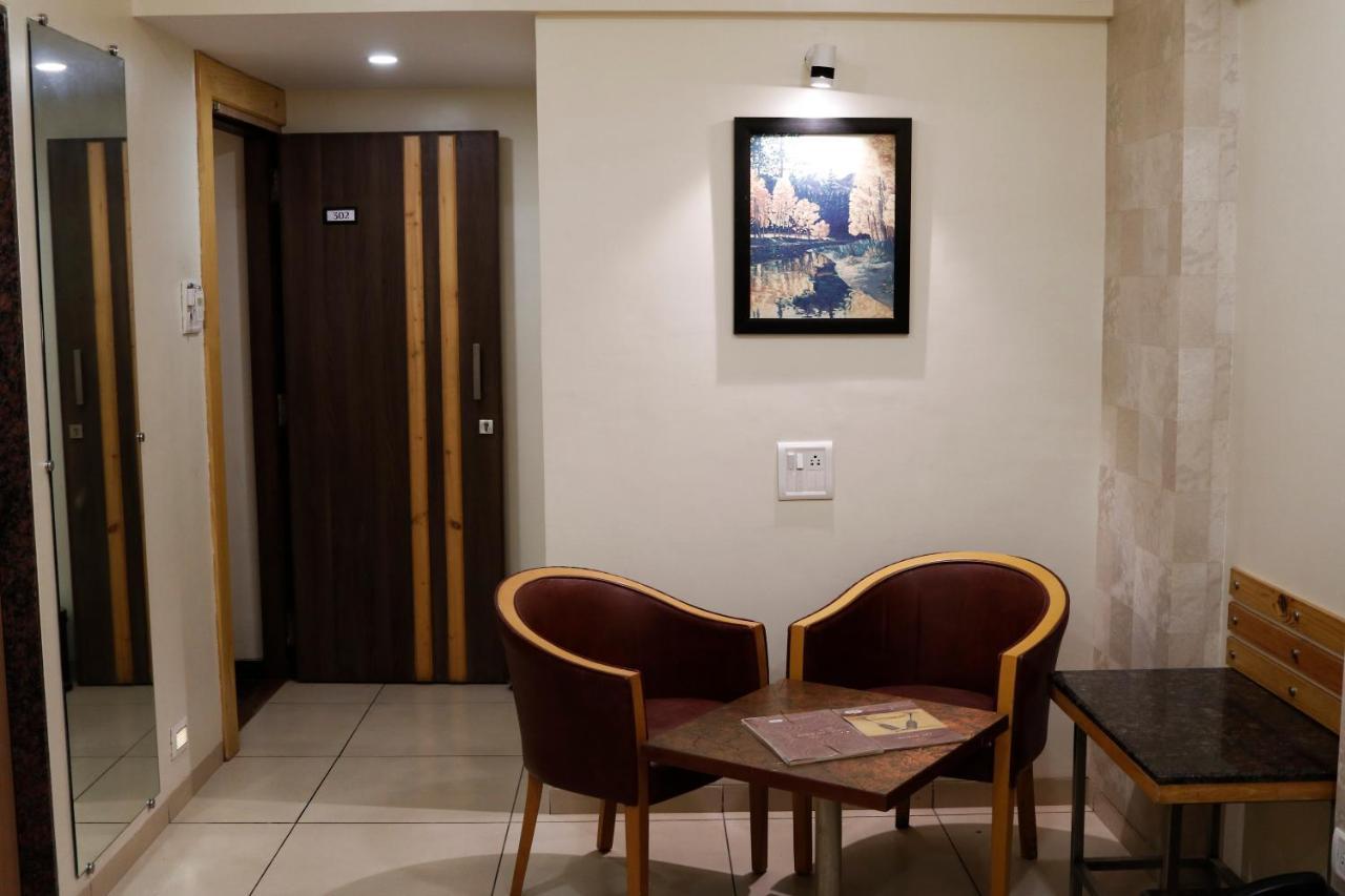 The Myriad Hotel Bhayandar Exterior foto