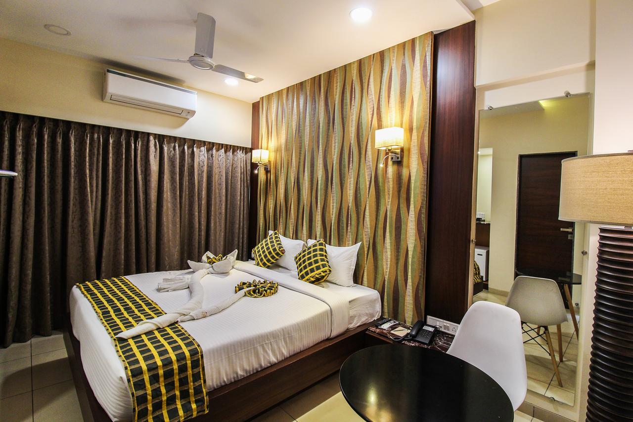 The Myriad Hotel Bhayandar Exterior foto